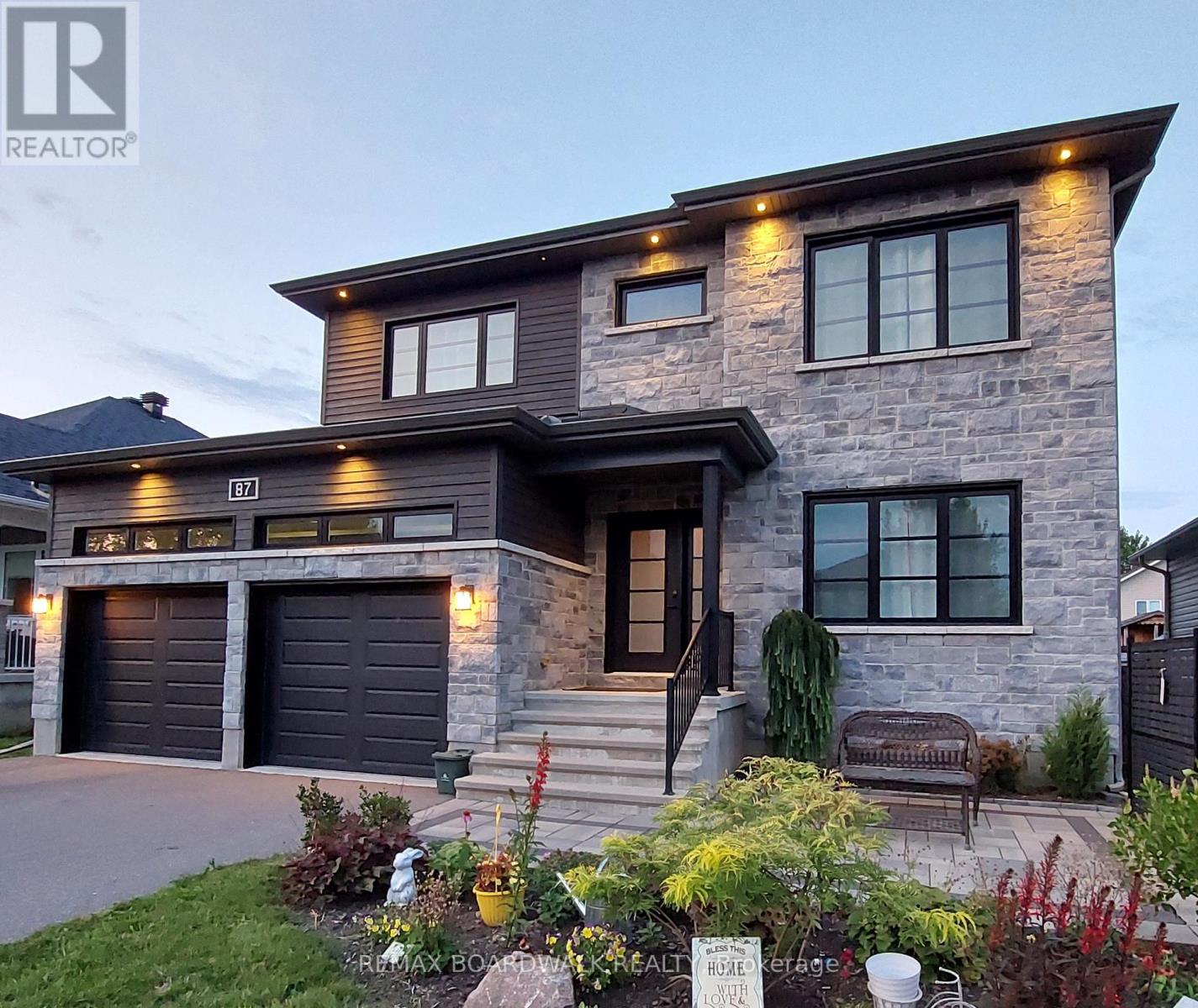 87 Cobblestone Drive