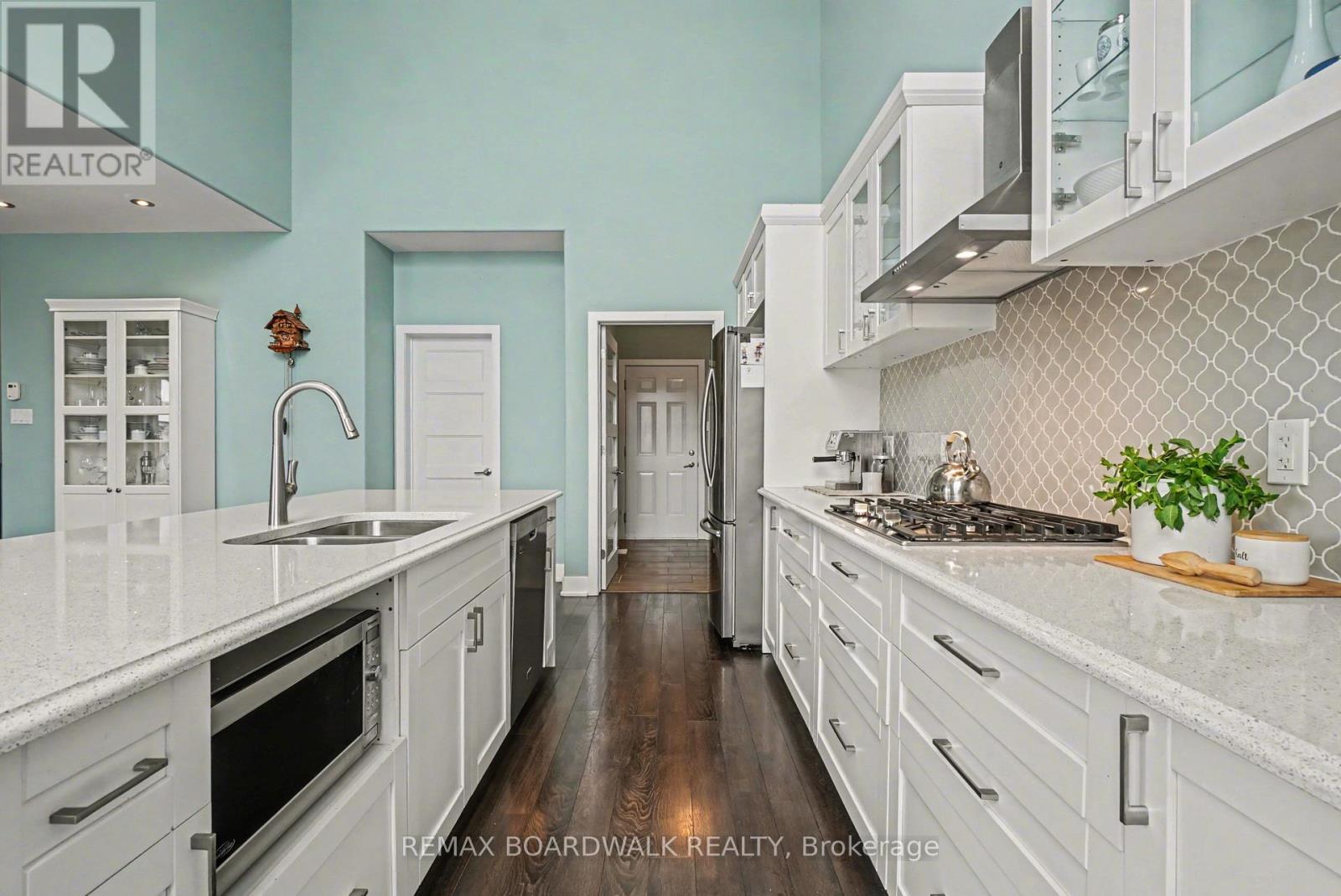 87 Cobblestone Drive