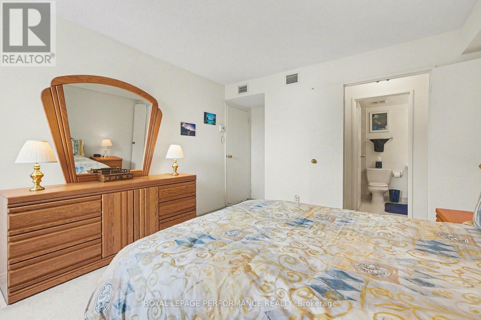 1207 - 1705 Playfair Drive