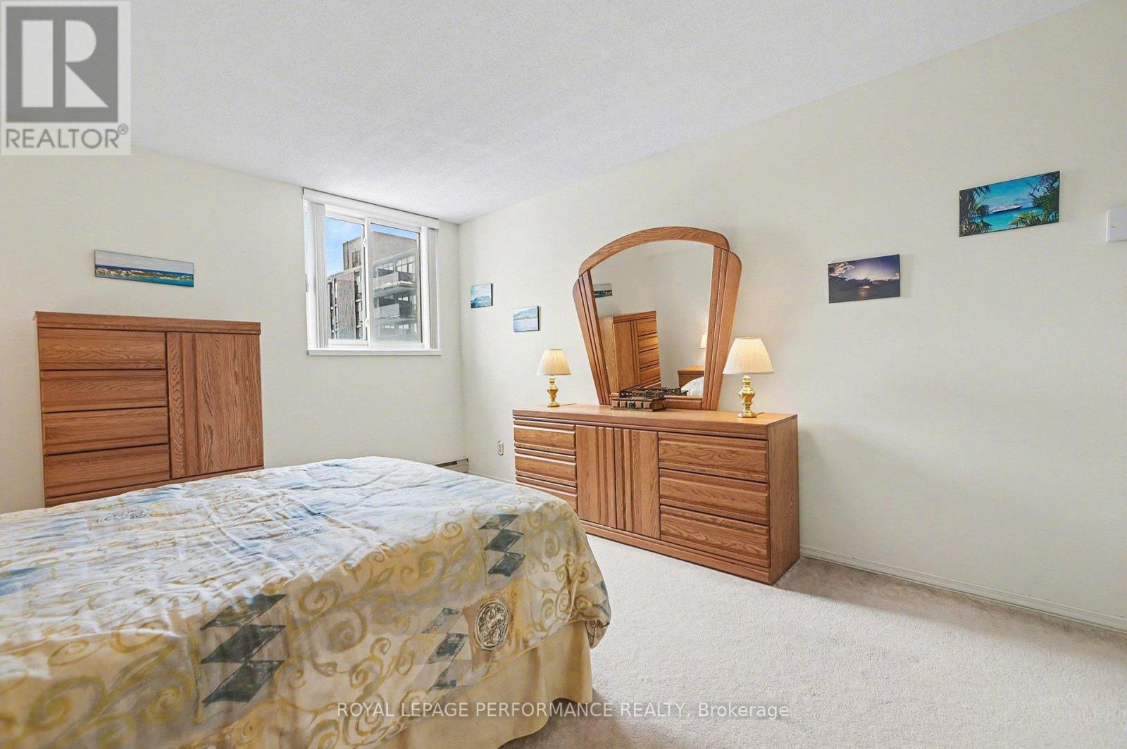 1207 - 1705 Playfair Drive