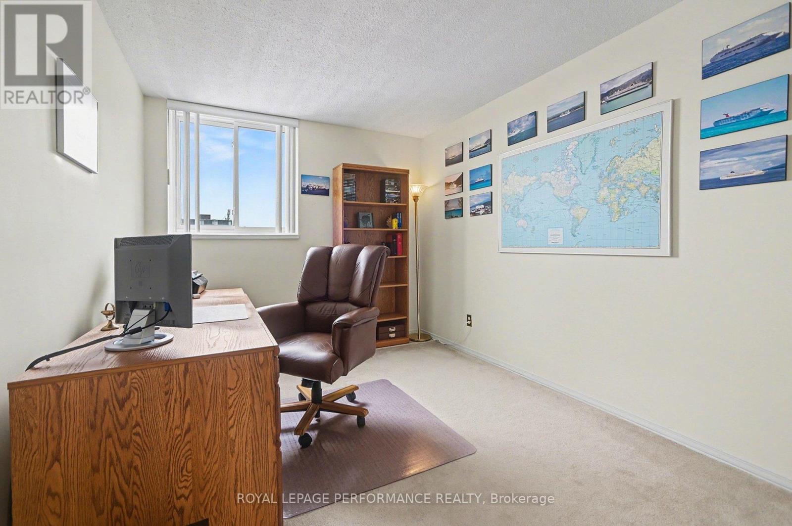 1207 - 1705 Playfair Drive