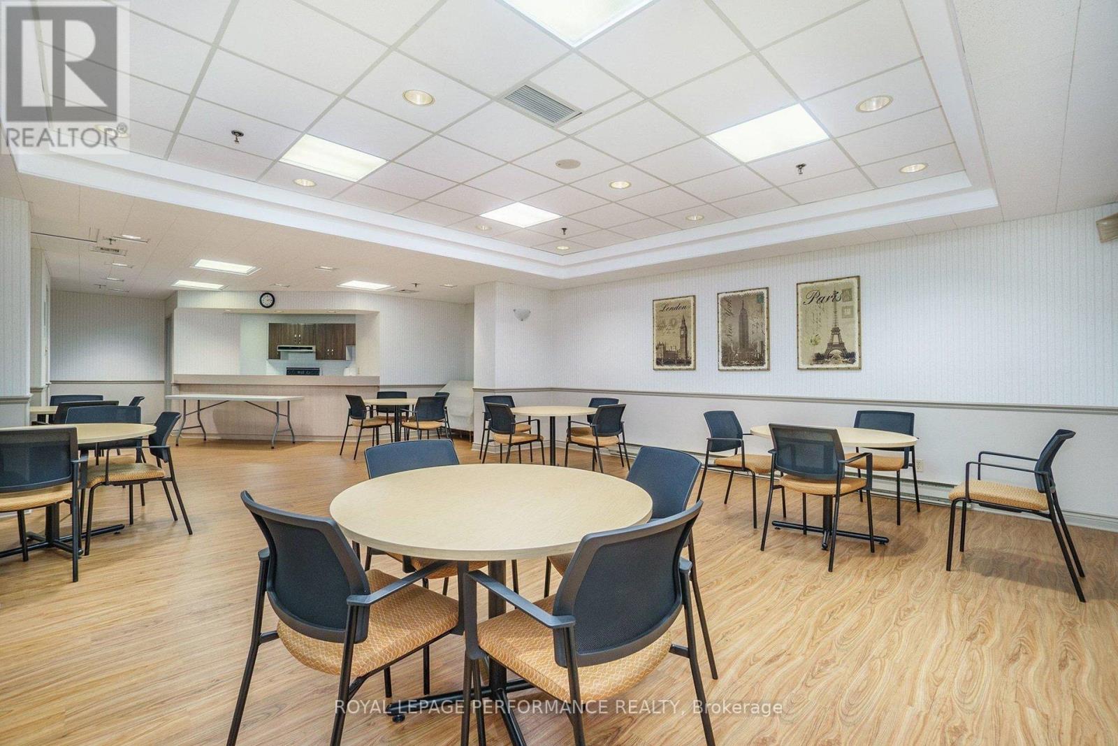 1207 - 1705 Playfair Drive