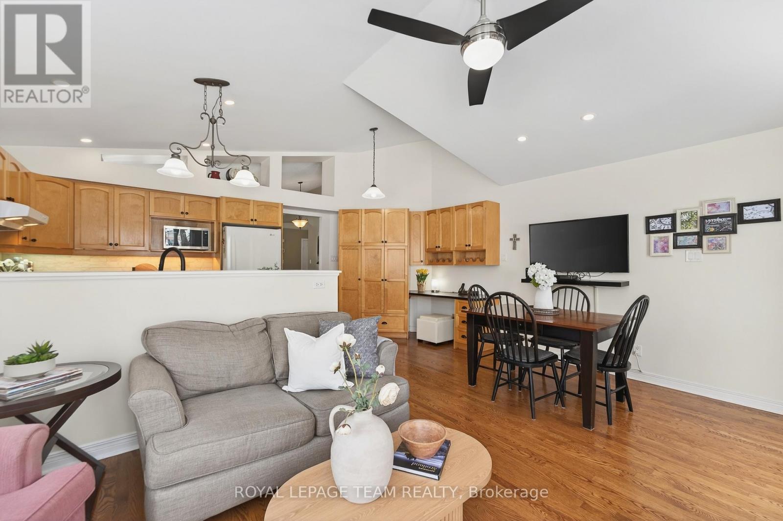 81 Waterthrush Crescent