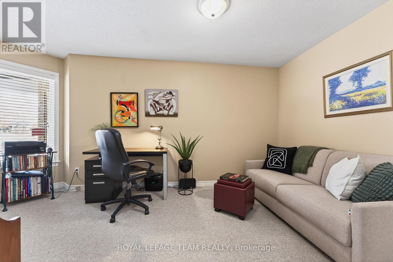 81 Waterthrush Crescent