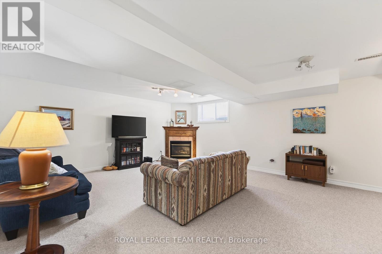 81 Waterthrush Crescent