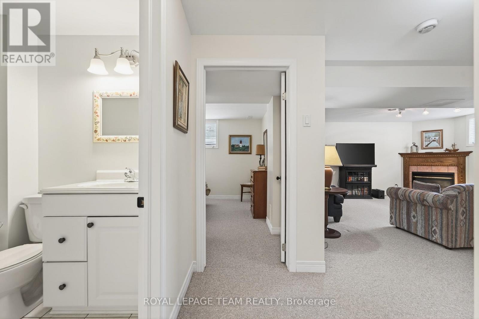 81 Waterthrush Crescent