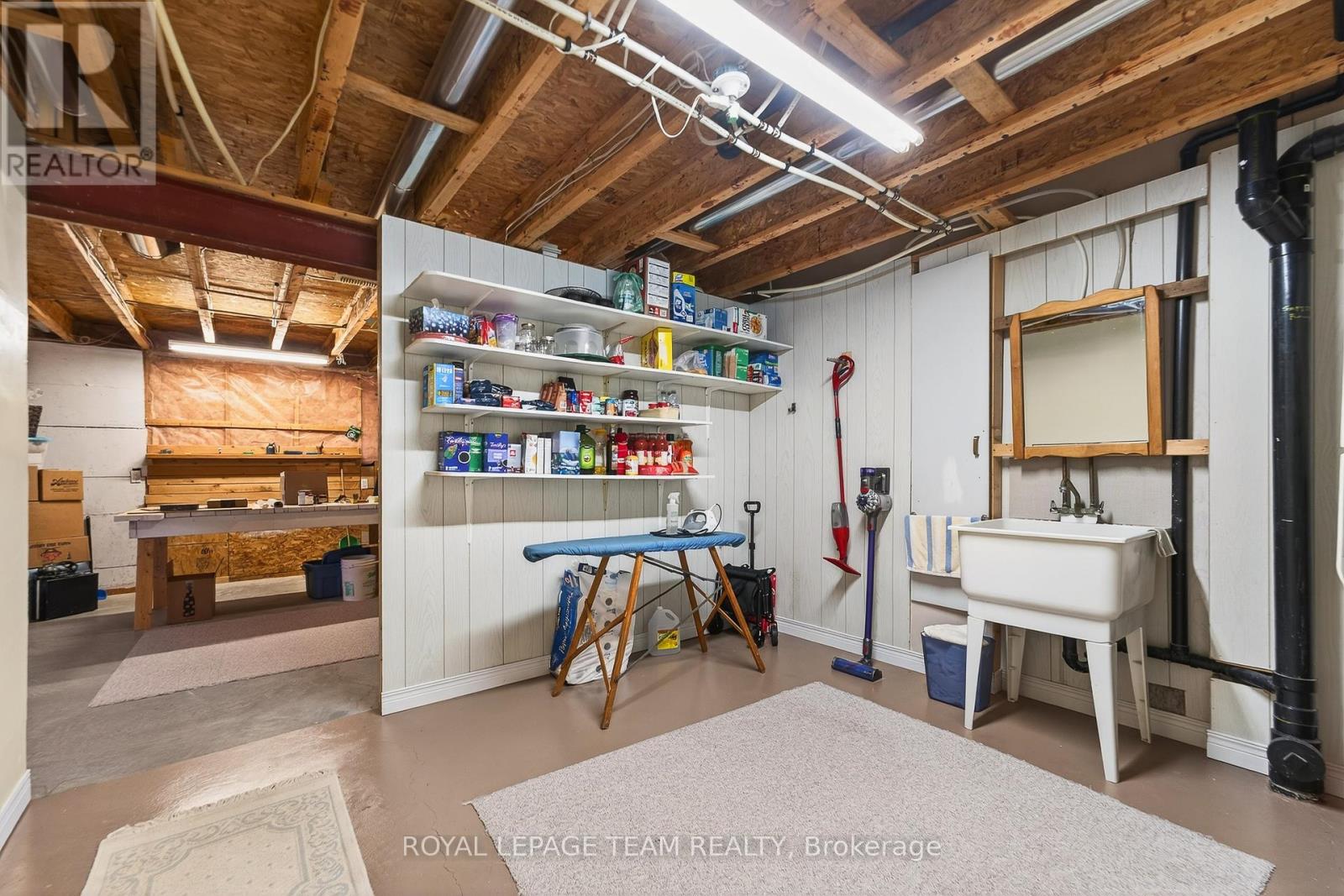 81 Waterthrush Crescent