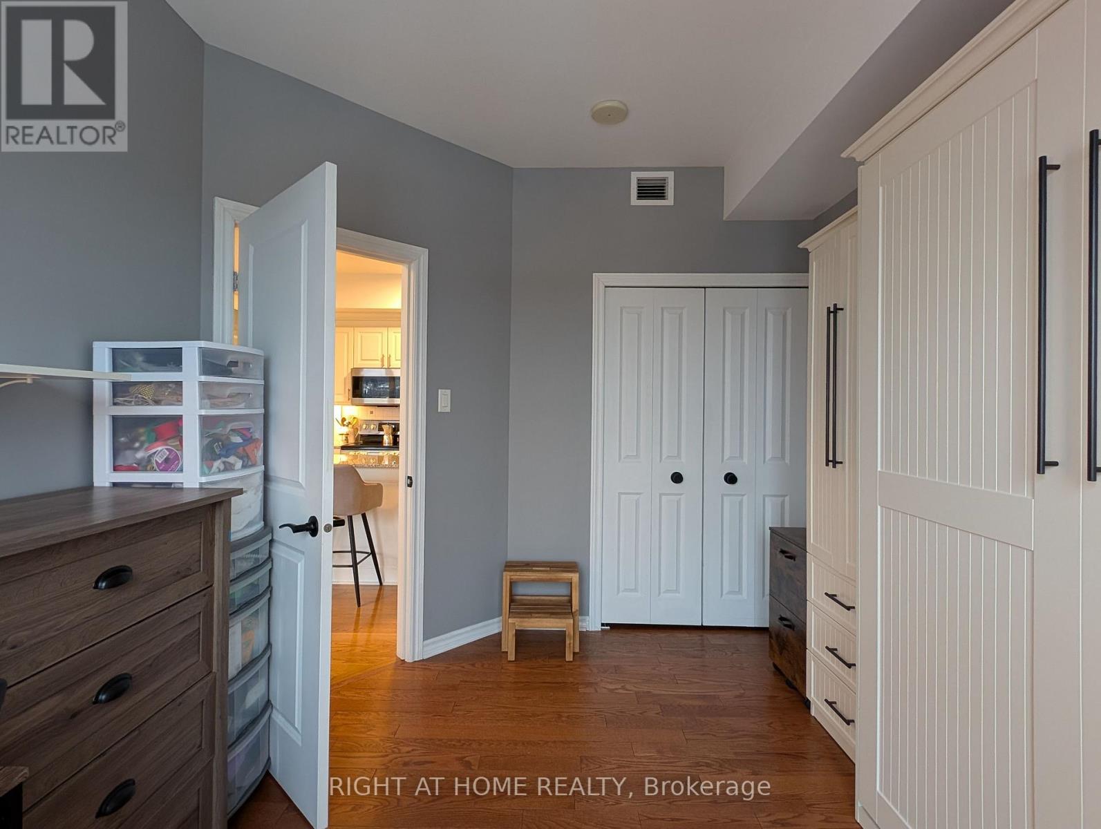 1804 - 70 Landry Street