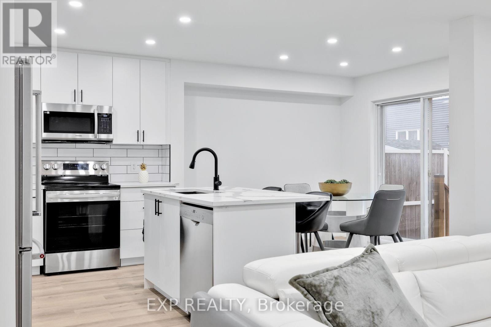 12 Marabrooke Street