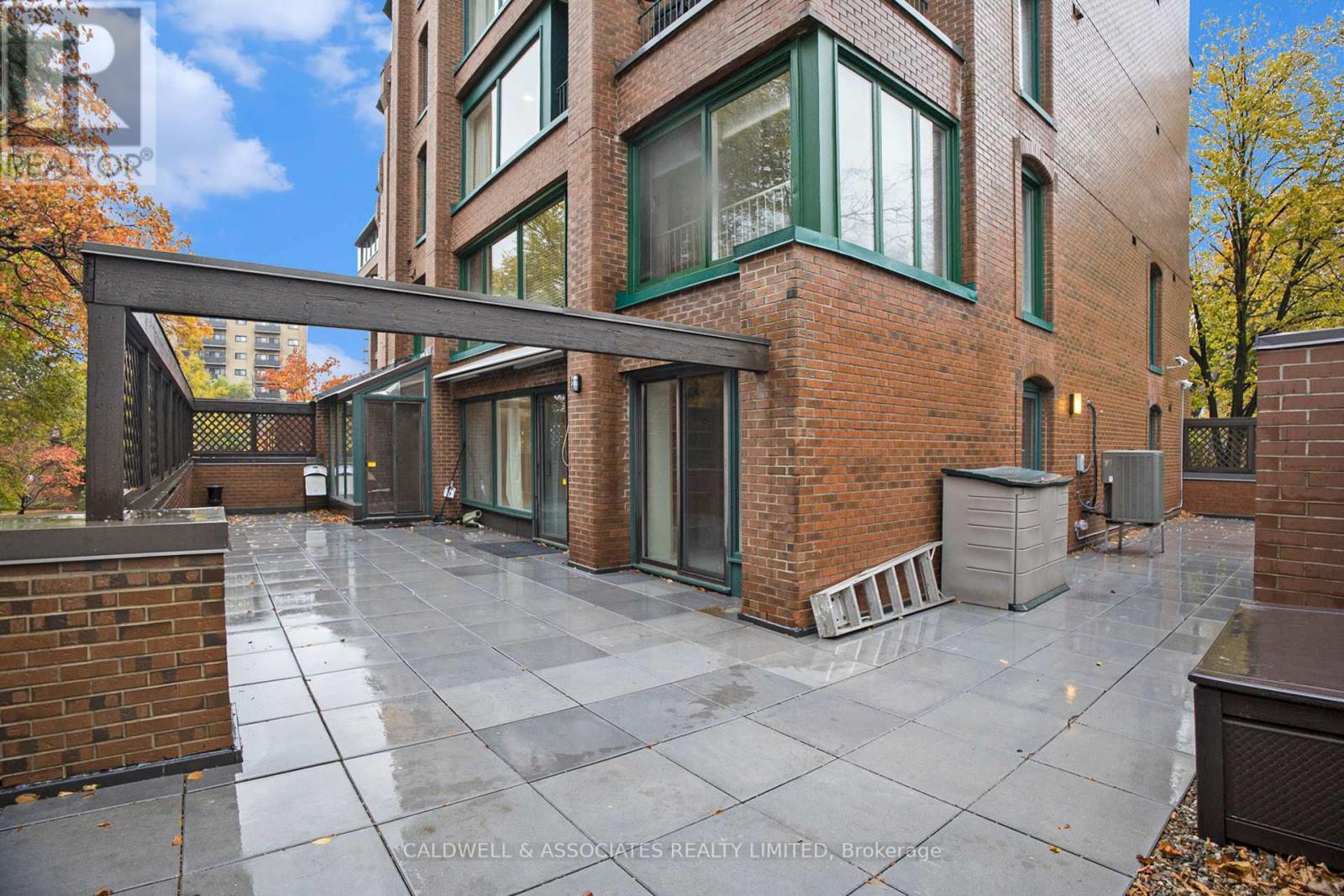 1 - 140 Rideau Terrace