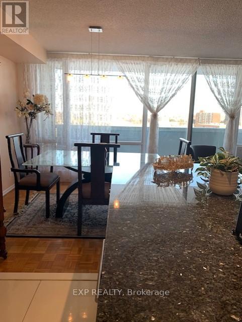 902 - 2625 Regina Street