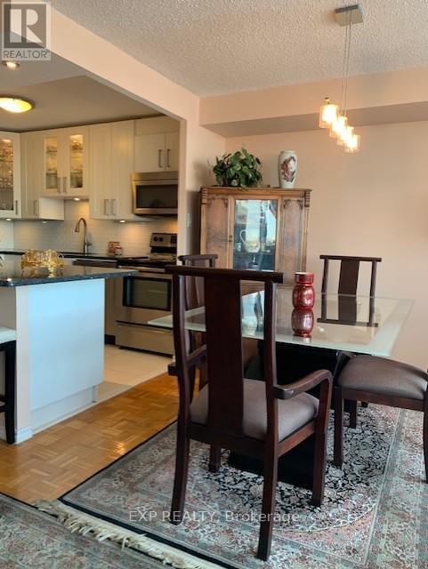 902 - 2625 Regina Street