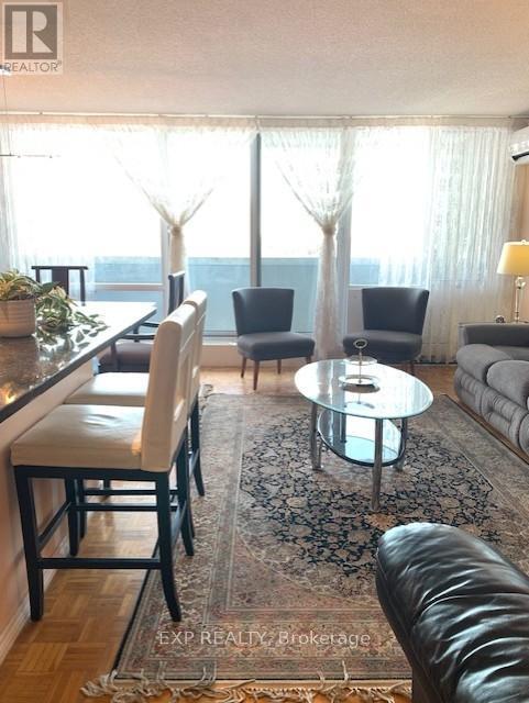 902 - 2625 Regina Street