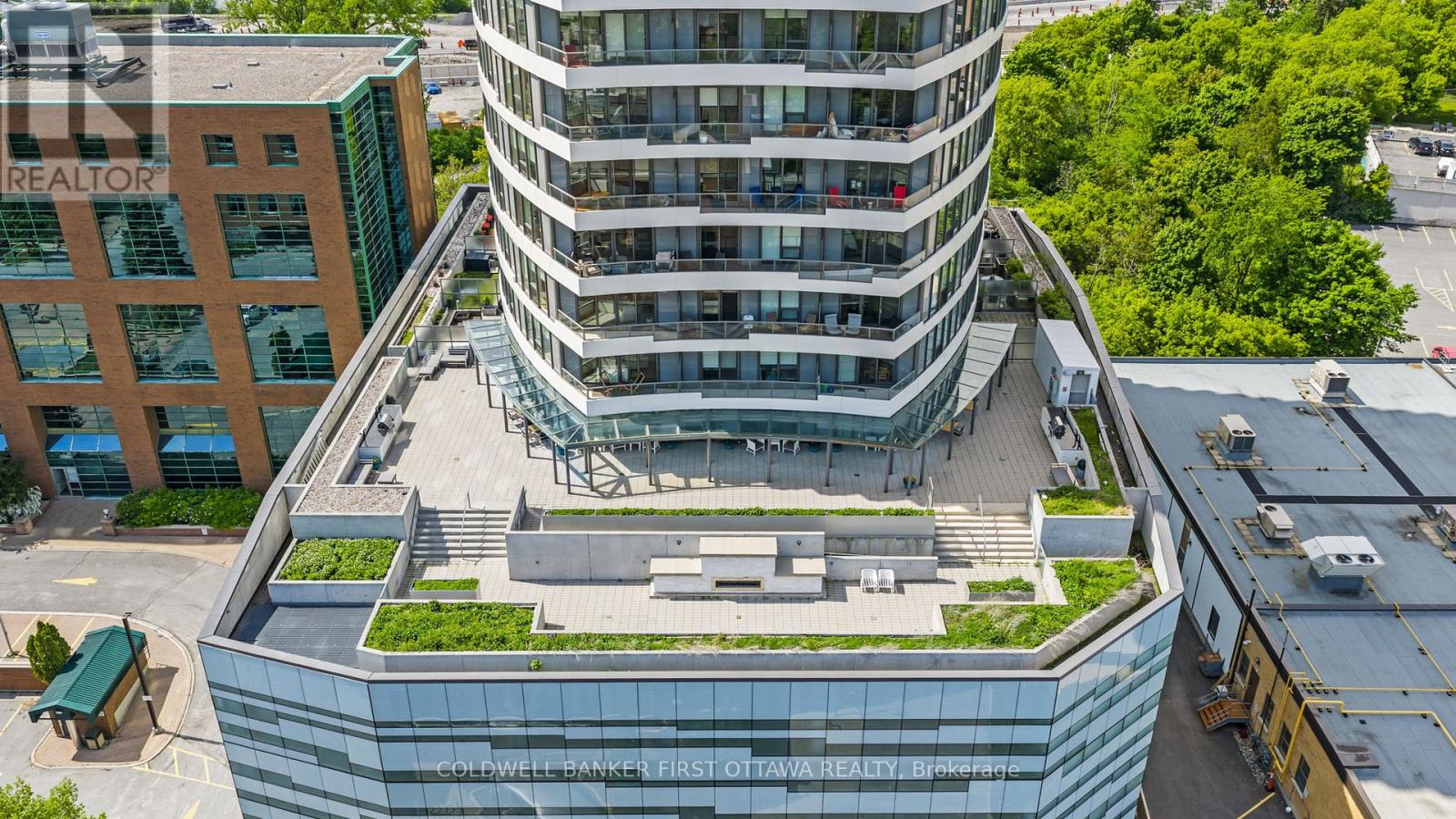 1905 - 485 Richmond Road