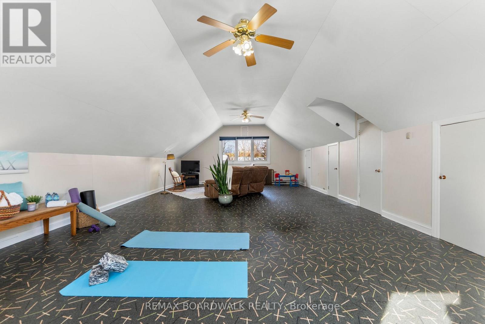 532 St Lawrence Street