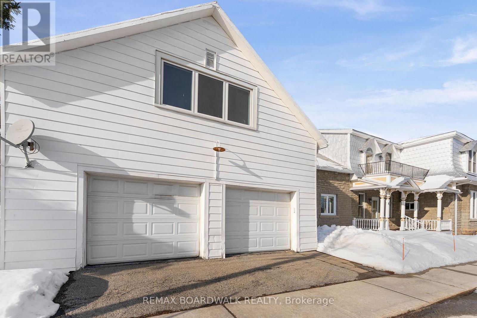 532 St Lawrence Street