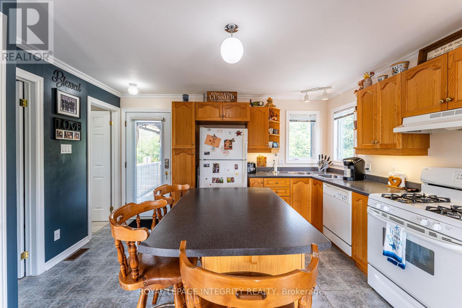 14977 Country Rd 2 Road