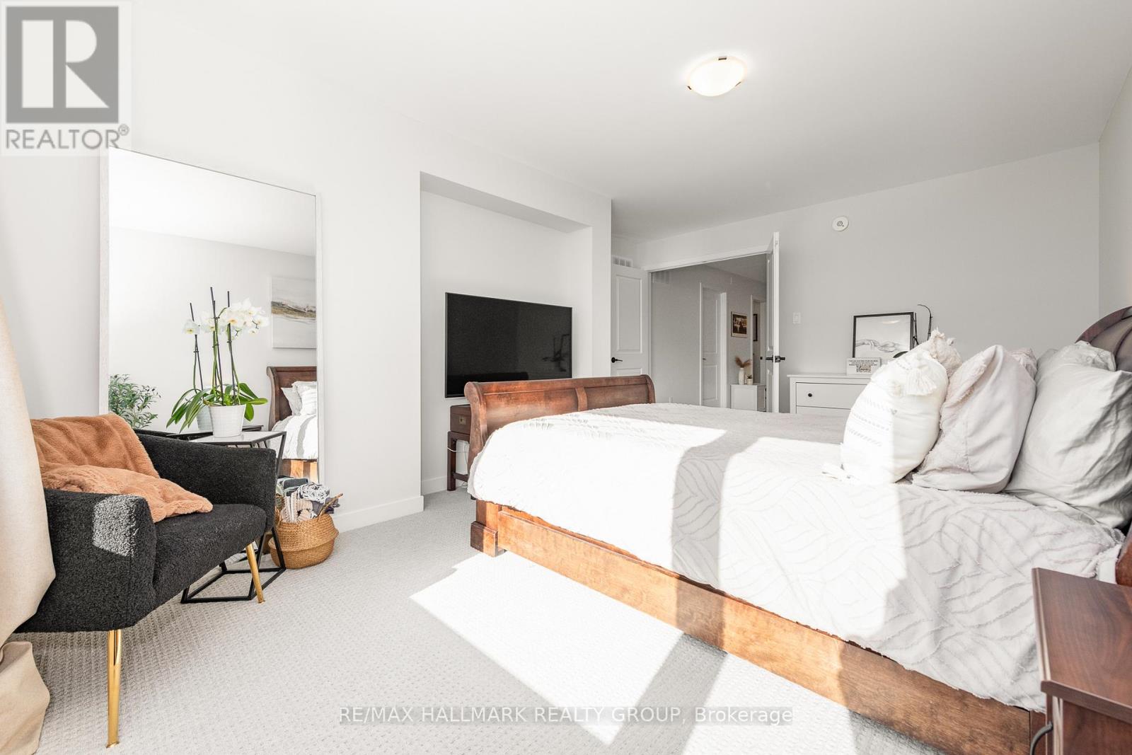 2260 Copperhead Street