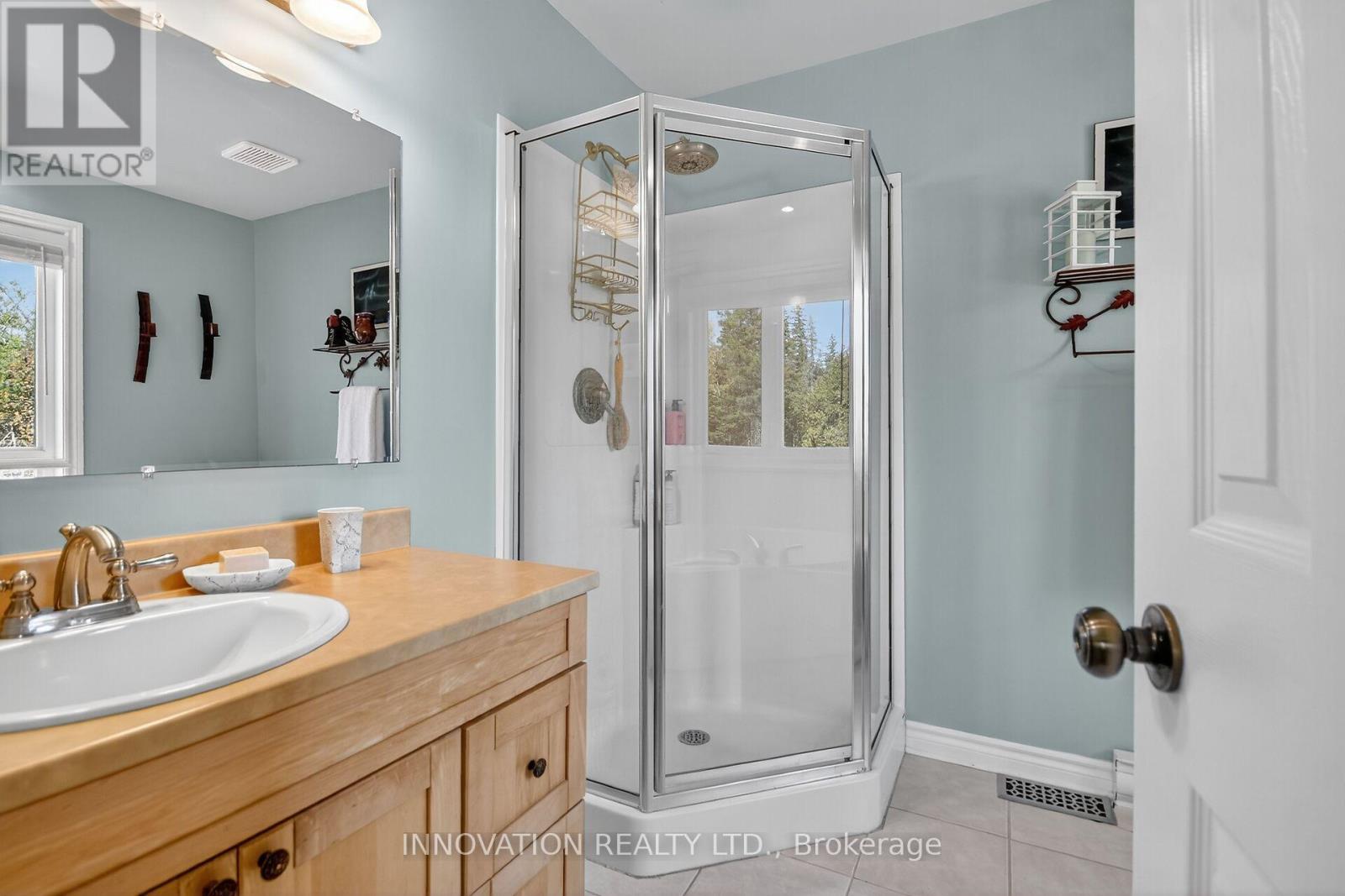 380 Brunton Side Rd, R.r. #3 Road