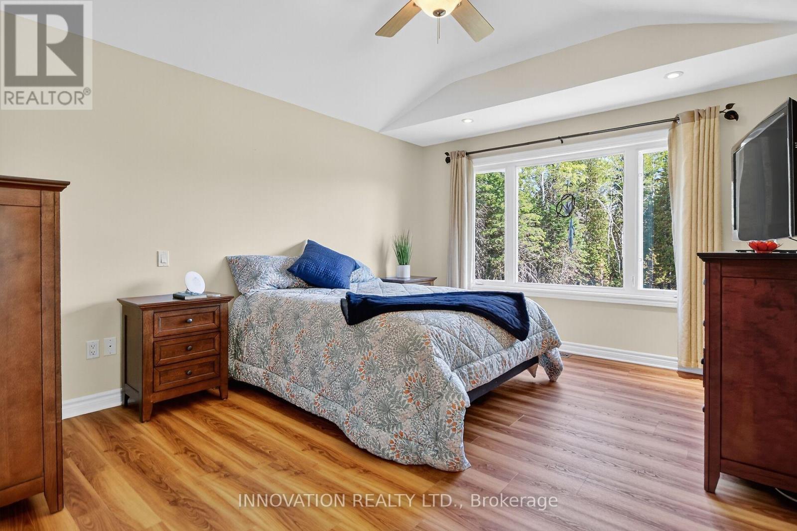 380 Brunton Side Rd, R.r. #3 Road