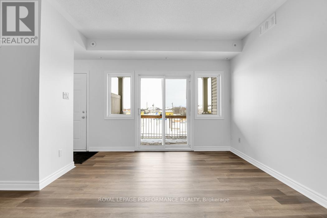 89 - 1107 E Stittsville Main Street