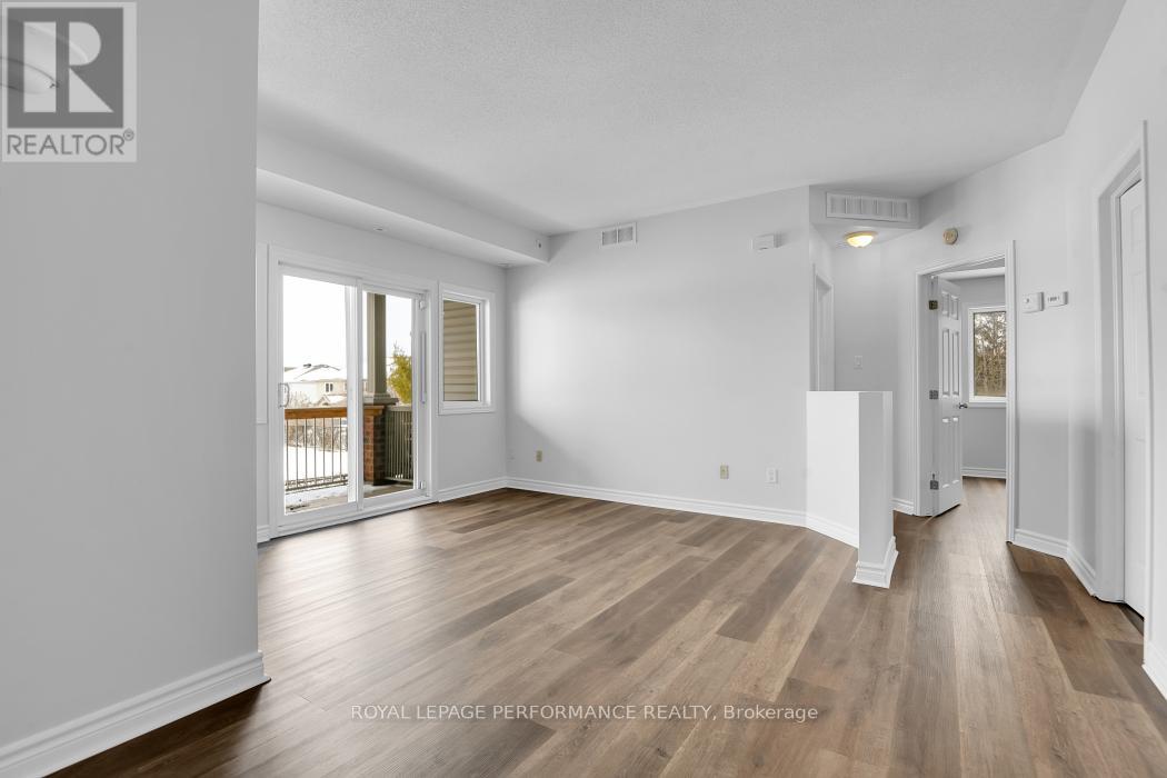 89 - 1107 E Stittsville Main Street