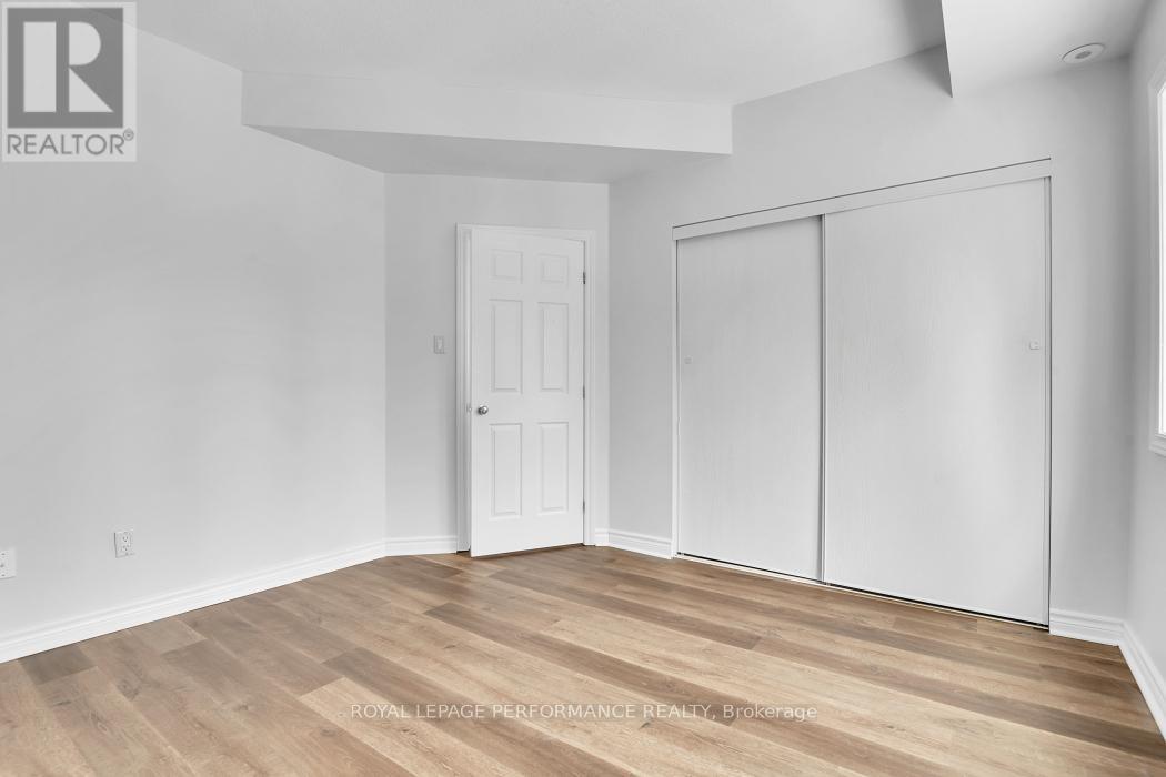 89 - 1107 E Stittsville Main Street