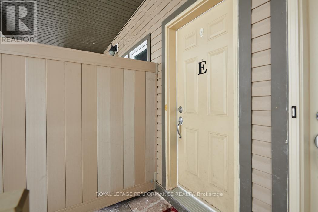 89 - 1107 E Stittsville Main Street