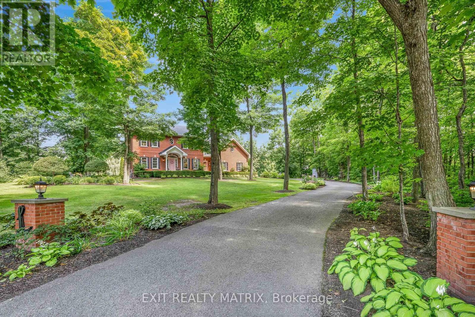 1271 Georges Vanier Drive