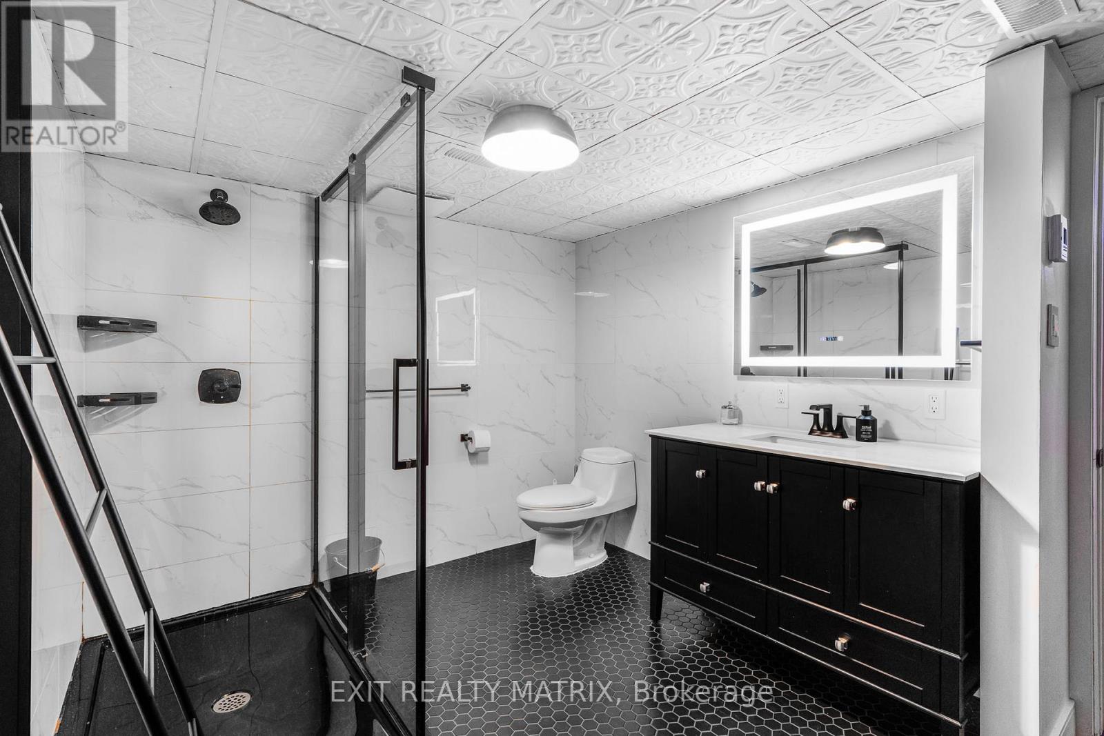 1271 Georges Vanier Drive