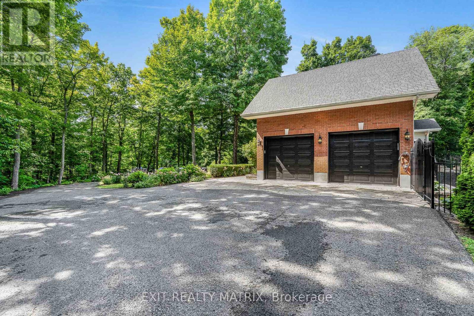 1271 Georges Vanier Drive