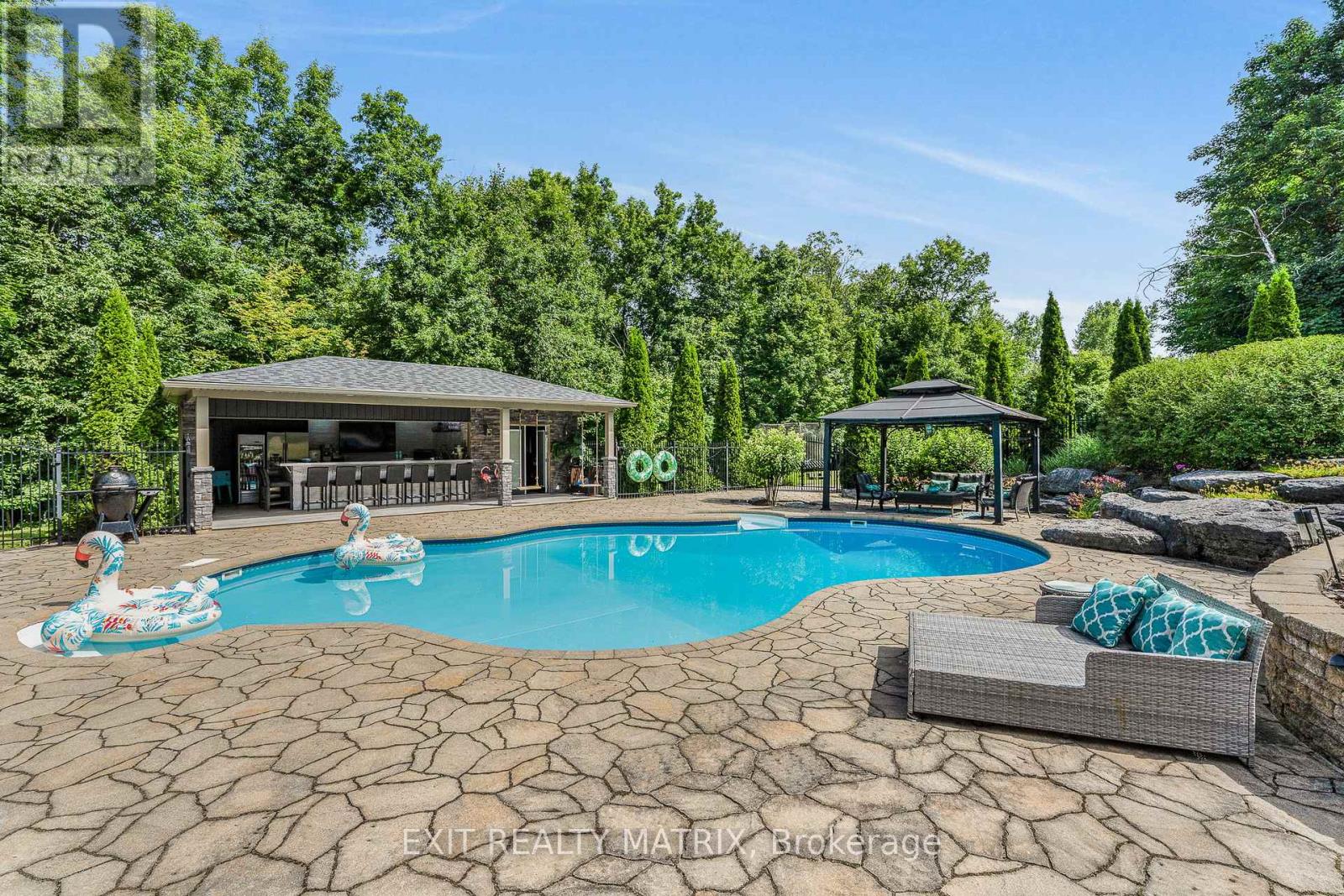 1271 Georges Vanier Drive