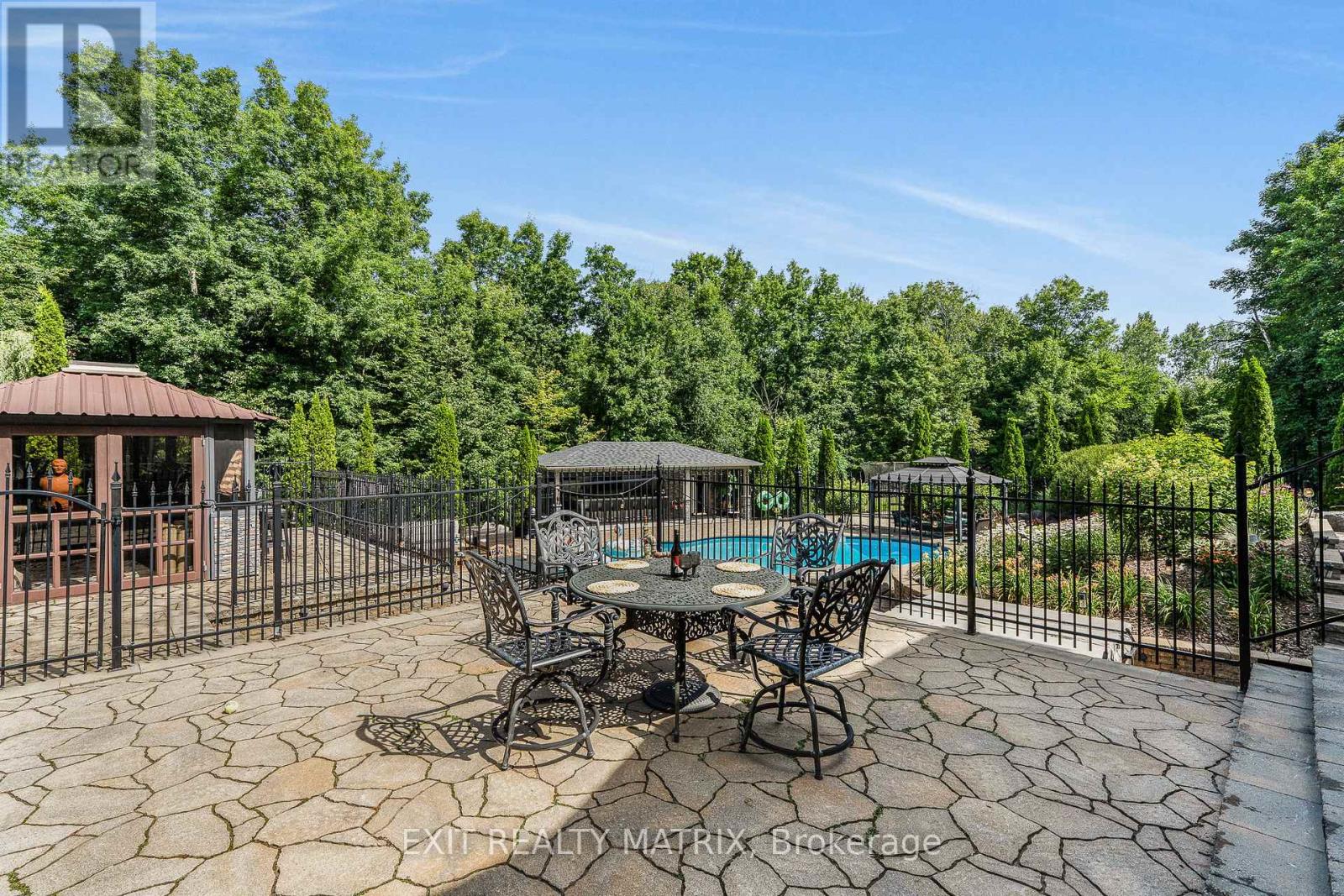 1271 Georges Vanier Drive