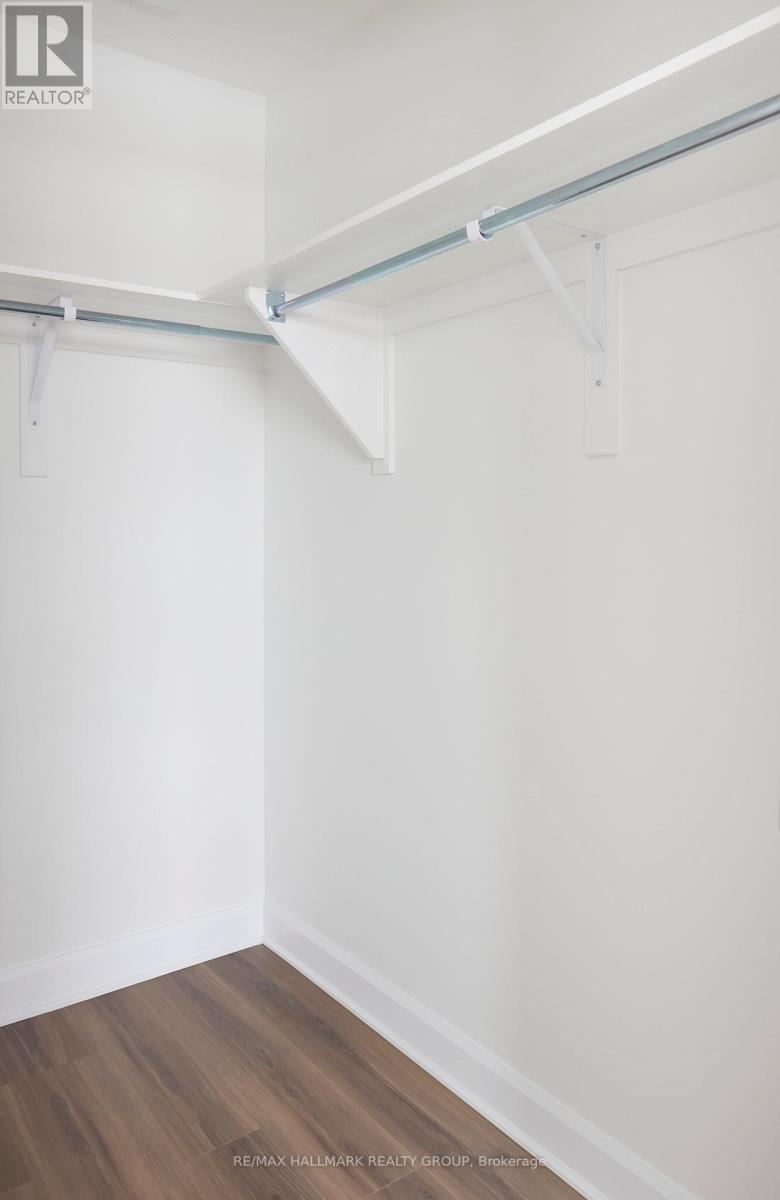 578 Roundhouse Crescent