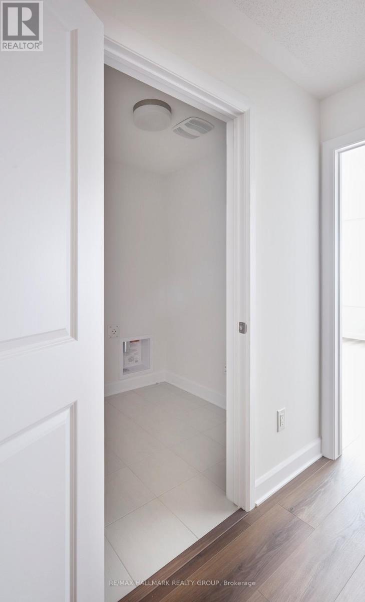 578 Roundhouse Crescent