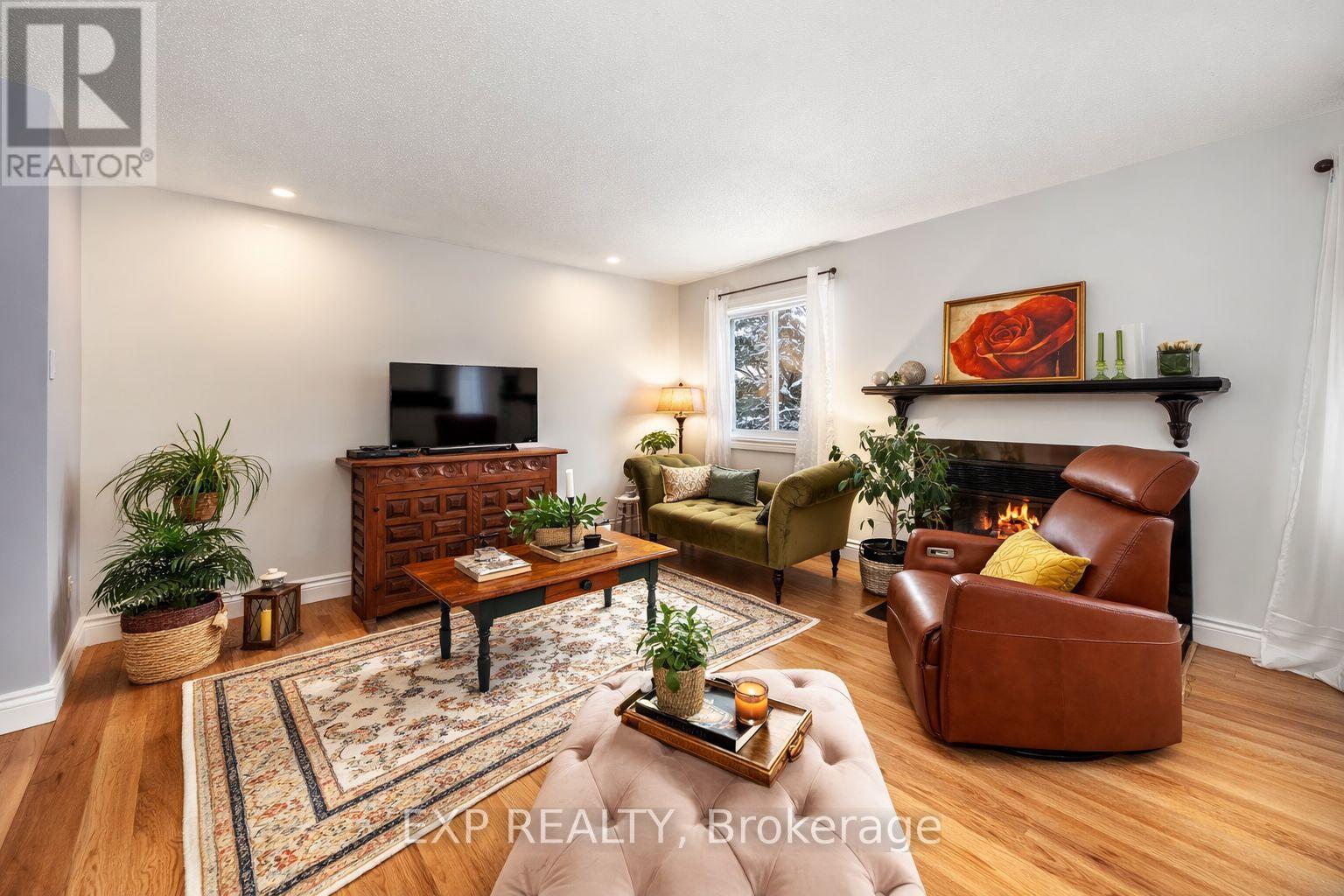 48 Castlegreen Private