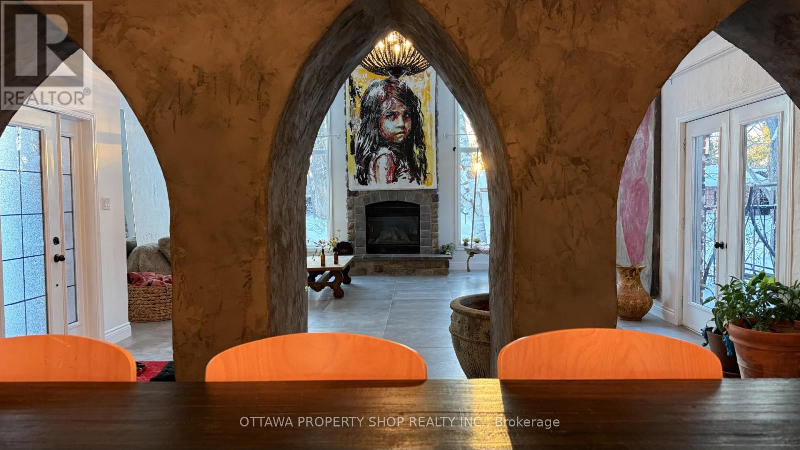 33 Rutherford Crescent