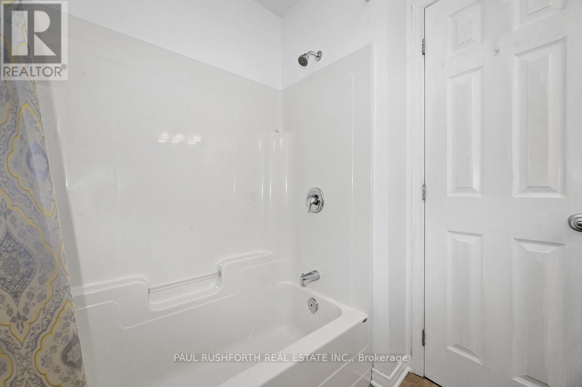 606 Pamplona Private