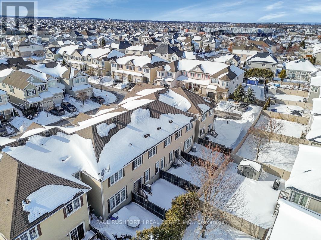 606 Pamplona Private