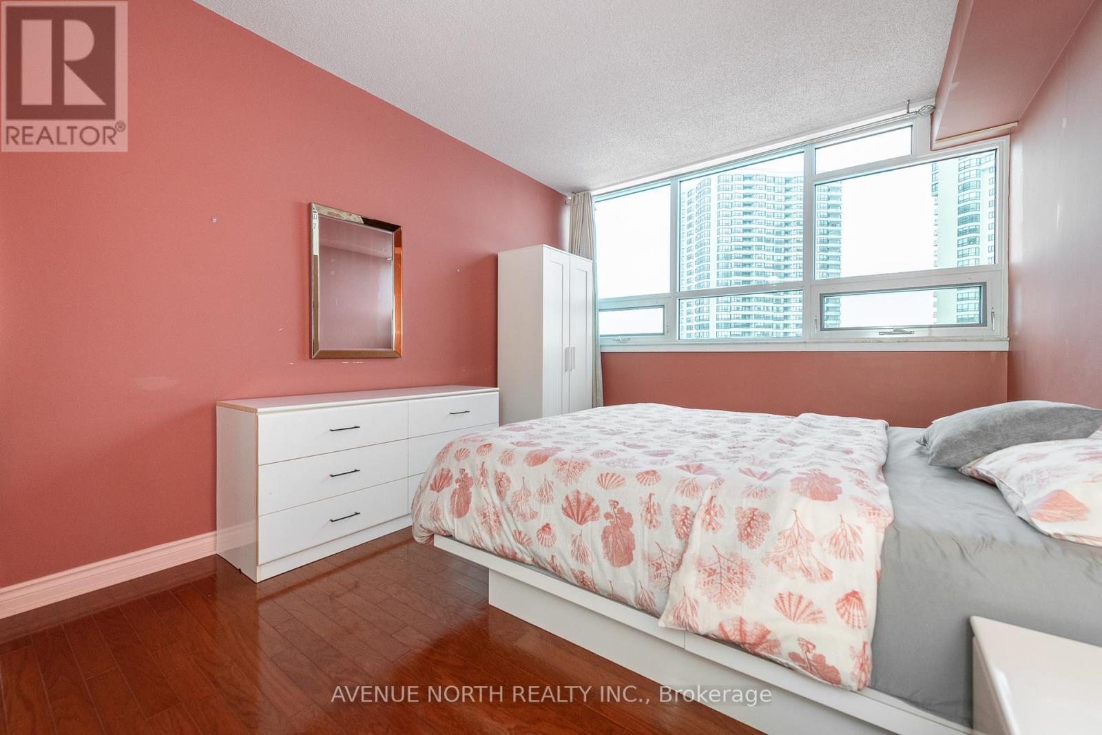 606 - 1480 Riverside Drive