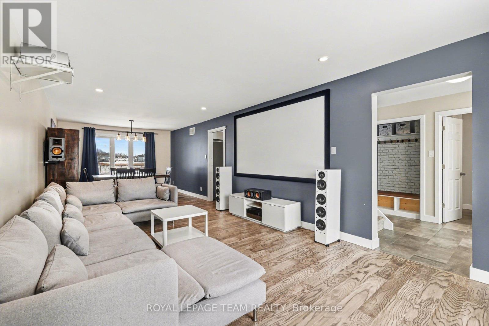 89 Queen Charlotte Street