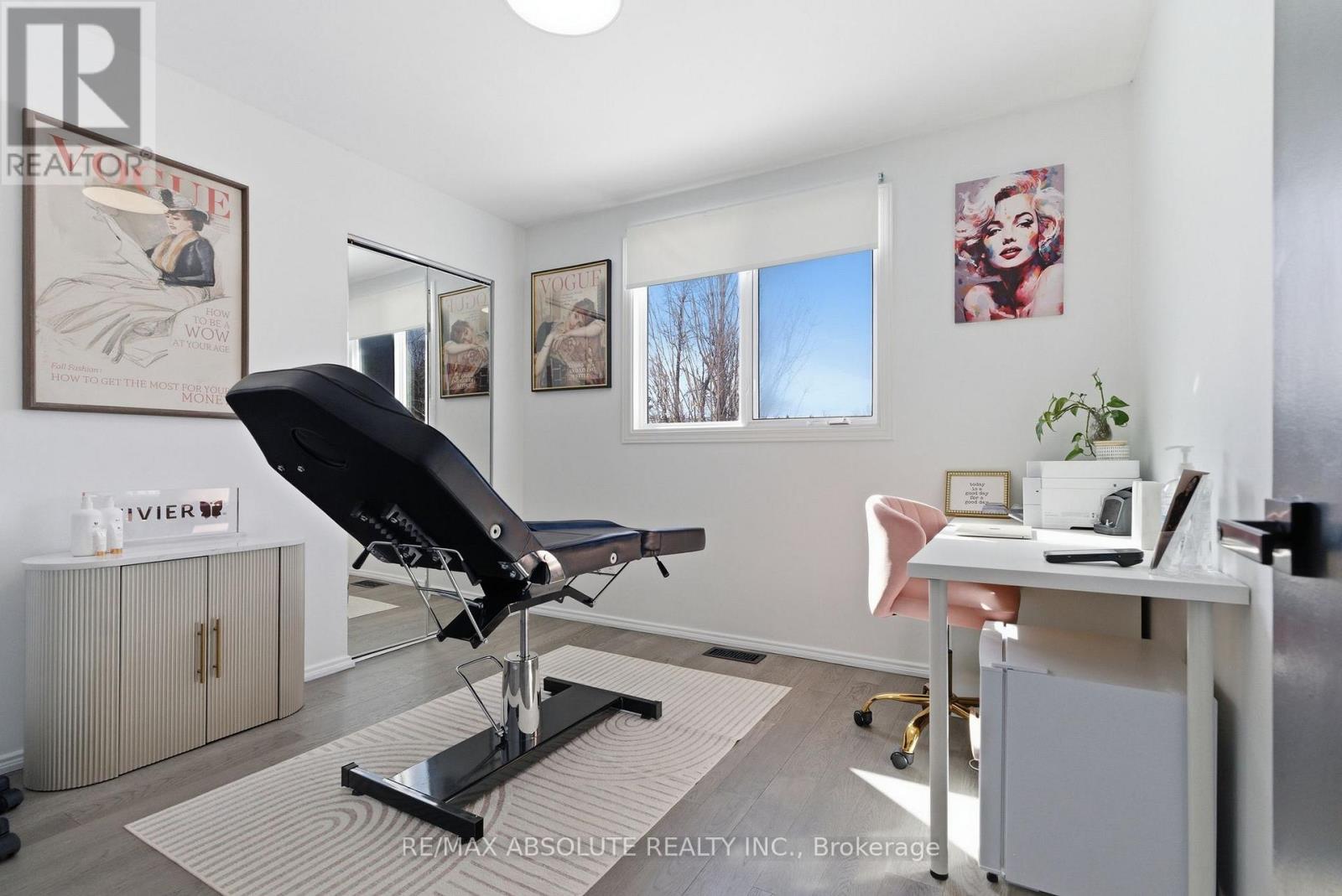 13 Weatherwood Crescent