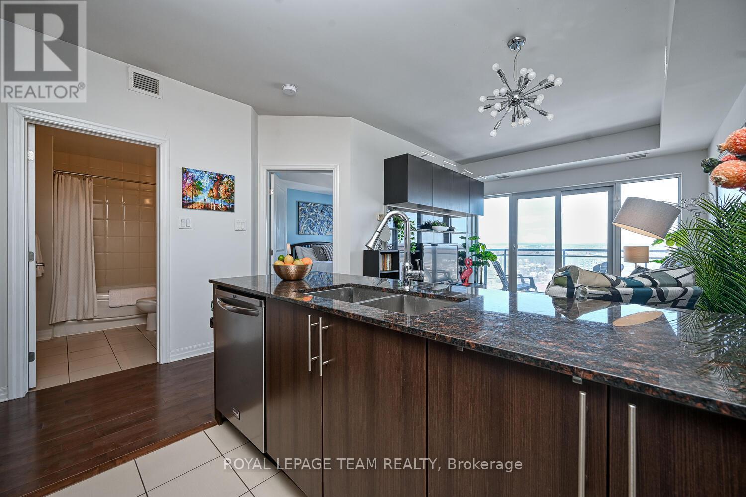 1906 - 90 Landry Street