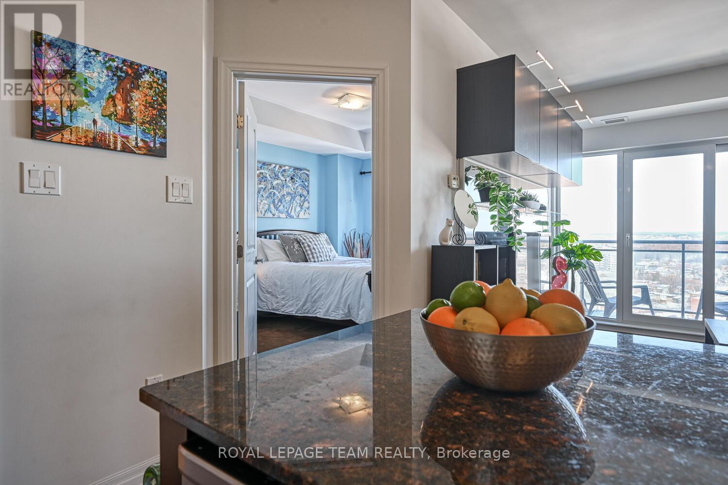 1906 - 90 Landry Street