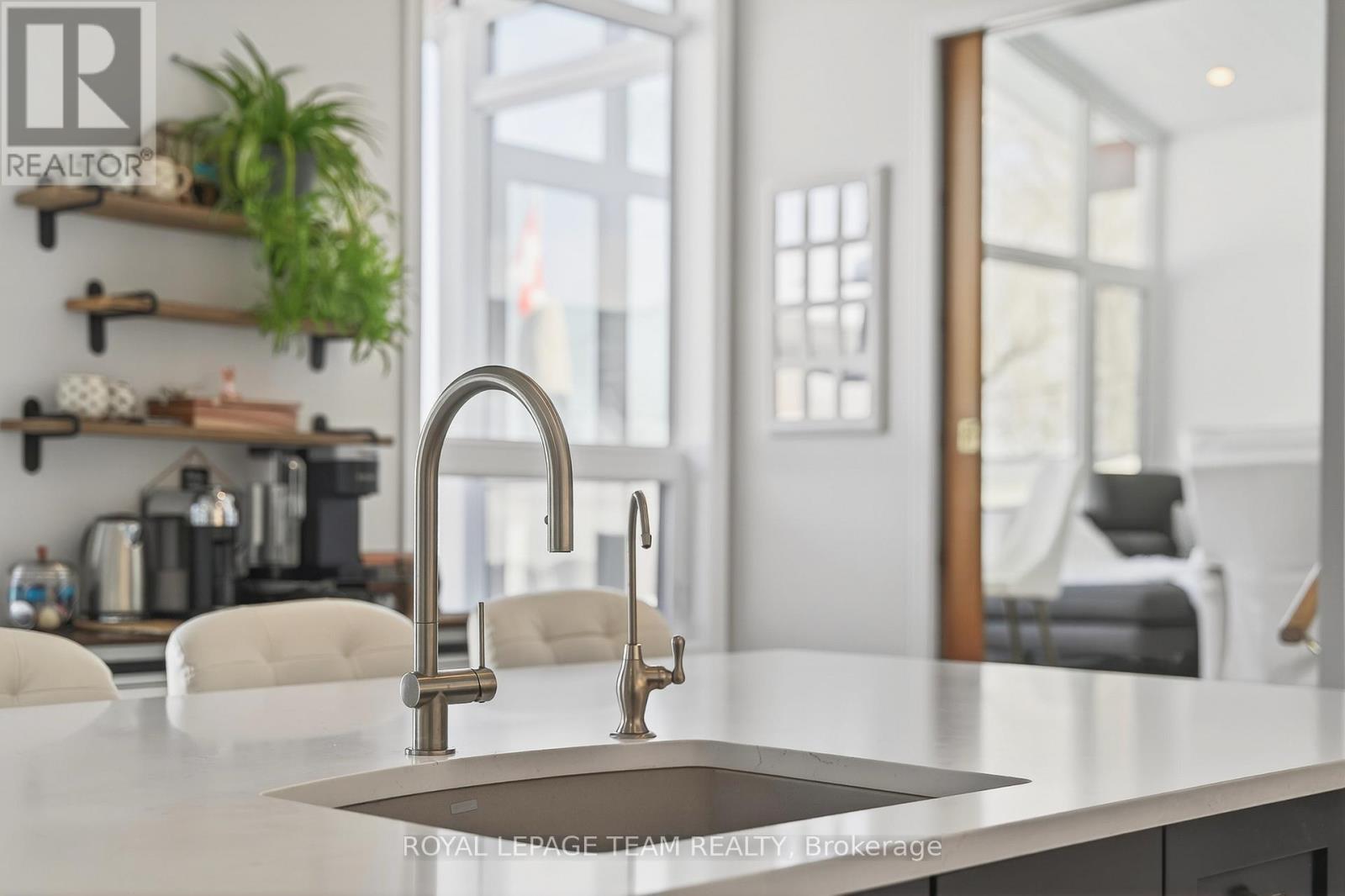 128 Grasshopper Point Road