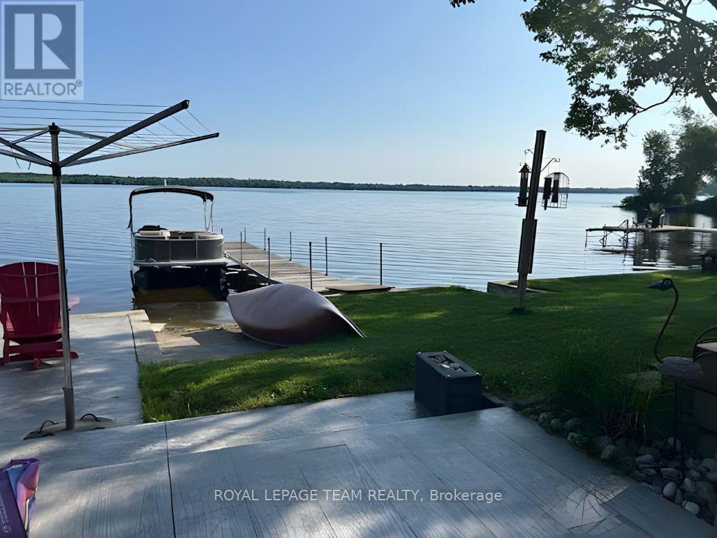 128 Grasshopper Point Road