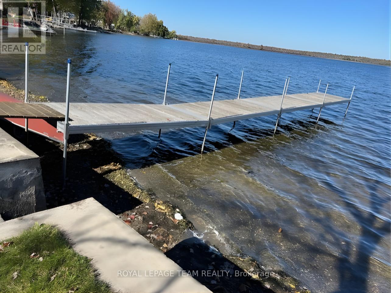 128 Grasshopper Point Road