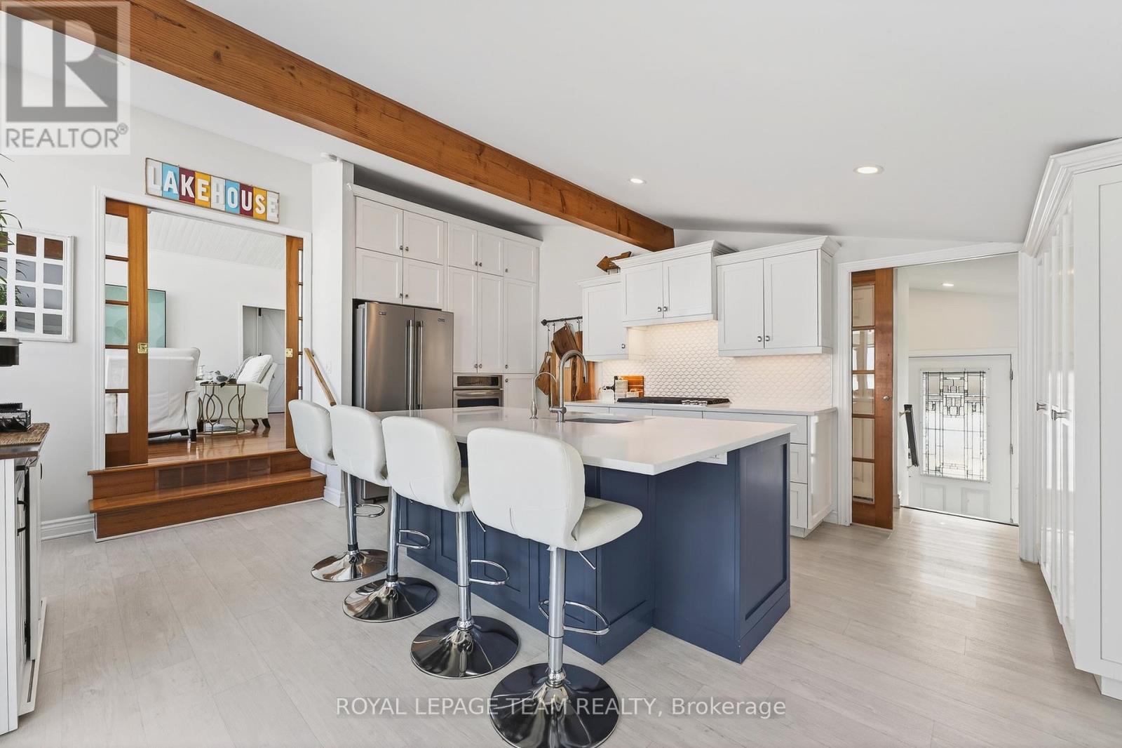 128 Grasshopper Point Road