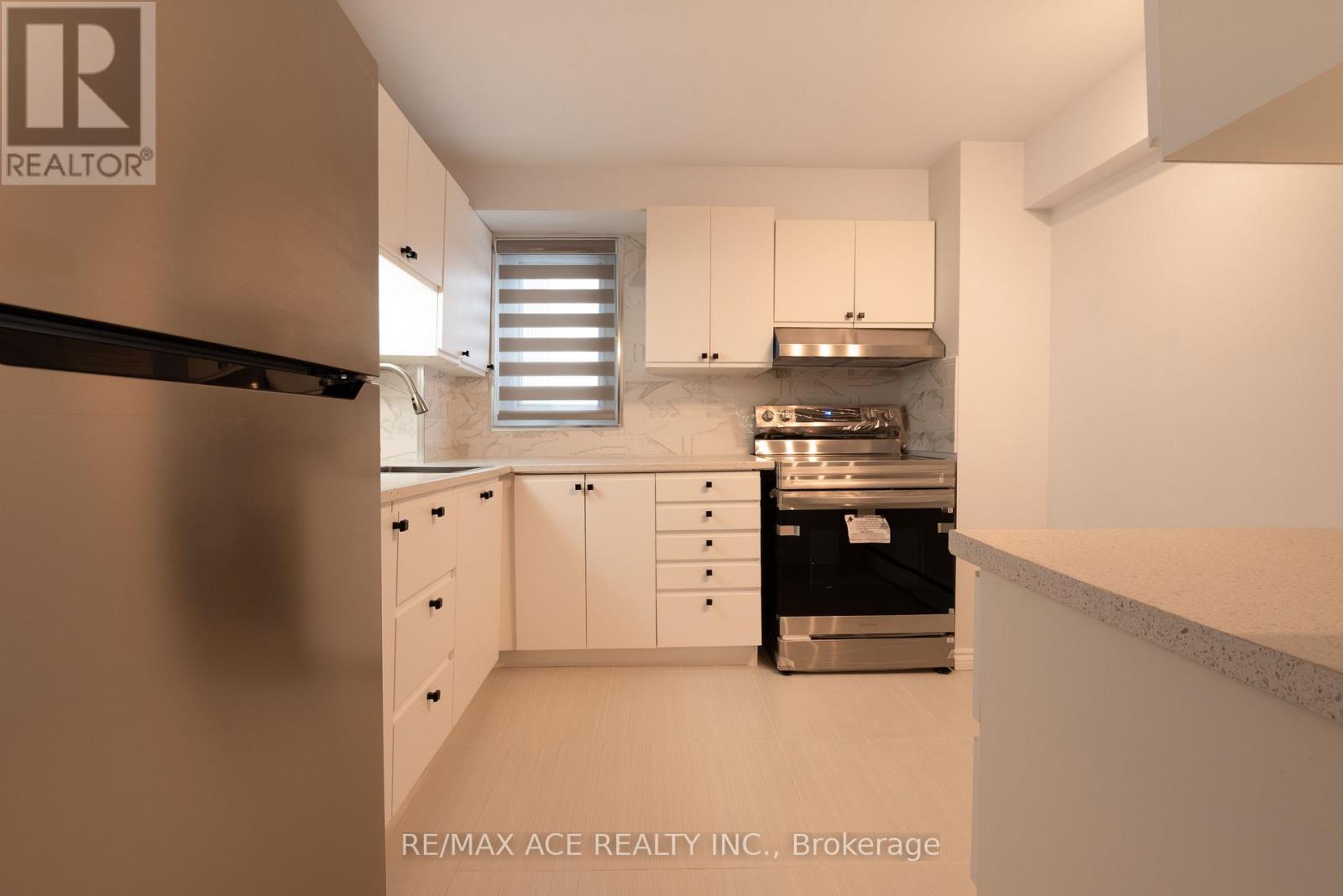 1506 - 1171 Ambleside Drive