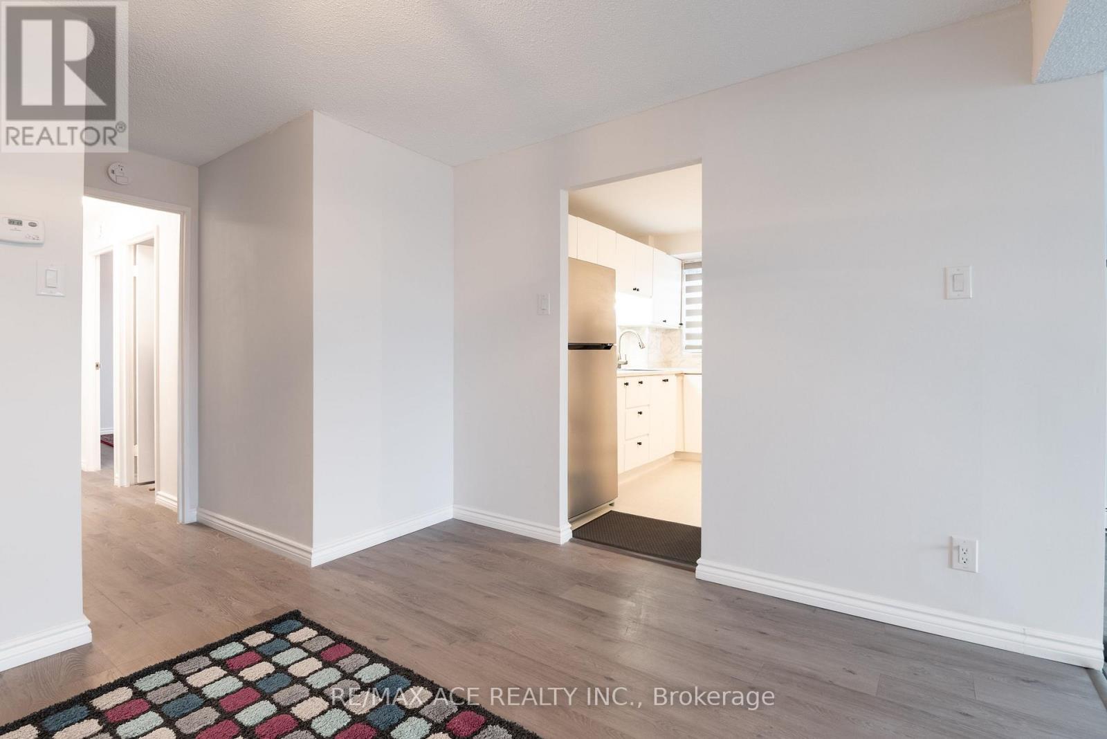 1506 - 1171 Ambleside Drive